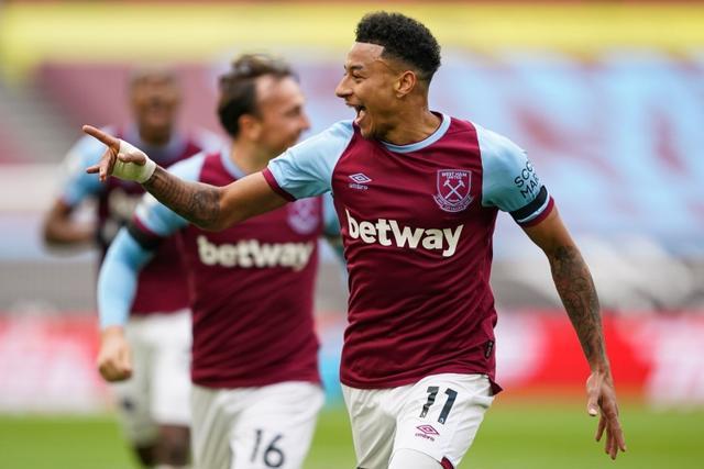 李帅与海港球迷同庆：尊敬的四星球迷，冠军是我们一起拿到的