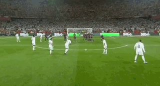 球星无解远射，全网循环播放