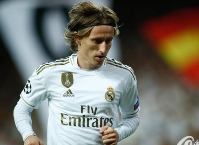 伦敦奥运马术冠军两匹传奇坐骑同日安乐死 伴随骑手共创20年辉煌岁月